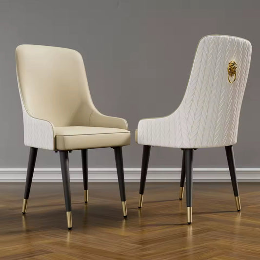 Set van 2 Luxe Eetkamerstoelen – PU Leer met Gouden Leeuwenkop Trekring – Hoge Getufte Rugleuning & Metalen Poten