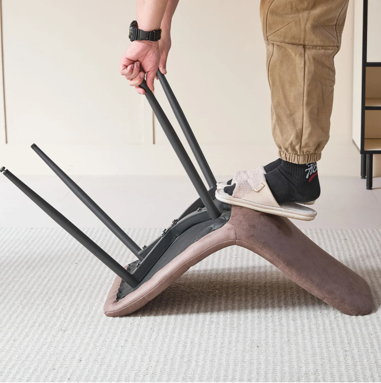 Set van 4 Velvet Eetkamerstoelen – Zachte Zitting & Metalen Poten, Modern en Comfortabel