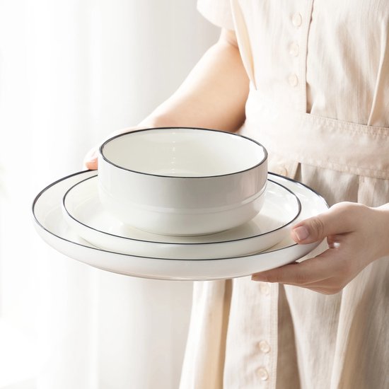 Luxe Serviesset - Serviesset – 4 persoons – 12 delig – Zwarte Rand Keramisch – Ontbijtborden – Elegant tafelservies - Vaatwasser en Magnetron Bestendig
