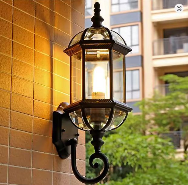 Antieke Retro Wandlamp – Vintage Metaal & Glas, E27 Buitenlamp