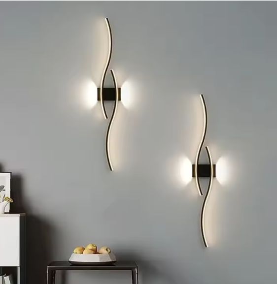 Moderne LED Wandlamp – Stijlvolle Verlichting voor Slaapkamer & Woonkamer