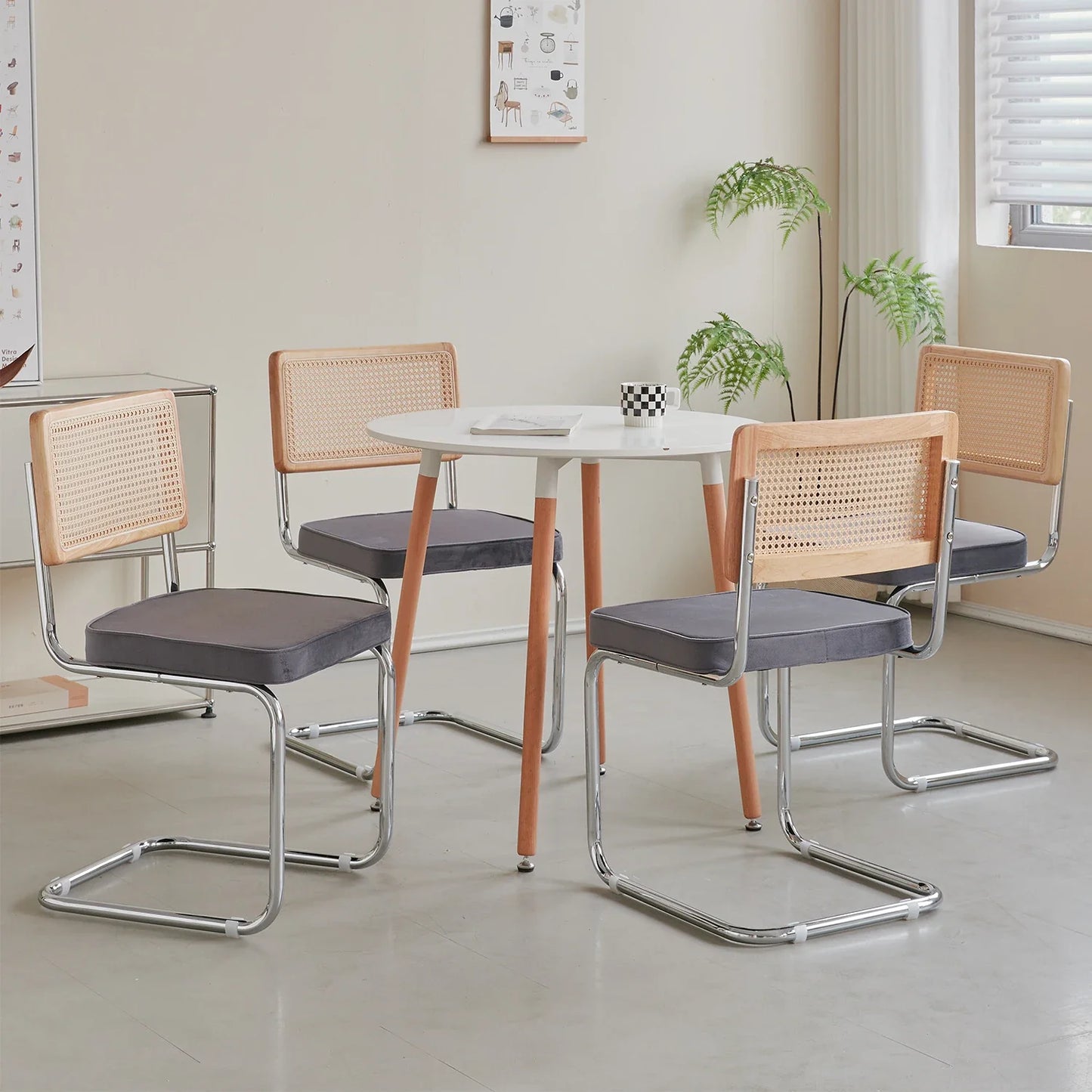 Set van 2 Retro Eetkamerstoelen – Rotan Look – Comfortabele Fluwelen Zitting – Stevig Metalen Frame – Boog Rugleuning – Natuurlijke Kleur