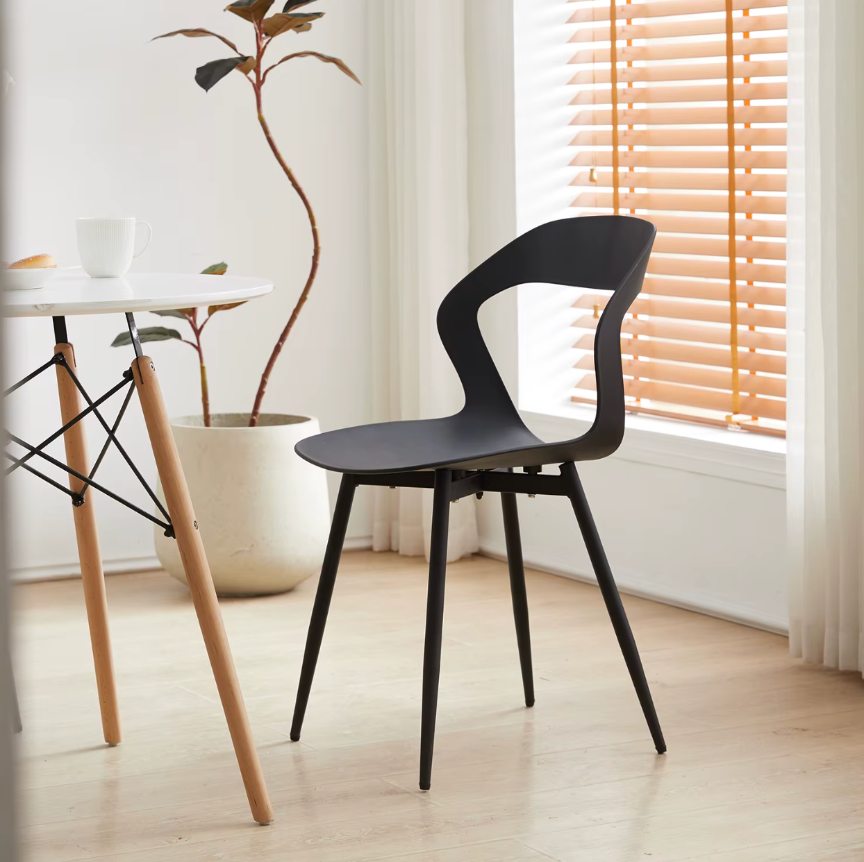 Set van 6 Scandinavische Eetkamerstoelen – Stijlvolle en Comfortabele Stoelen met Metalen Poten (Zwart/Grijs/Wit)