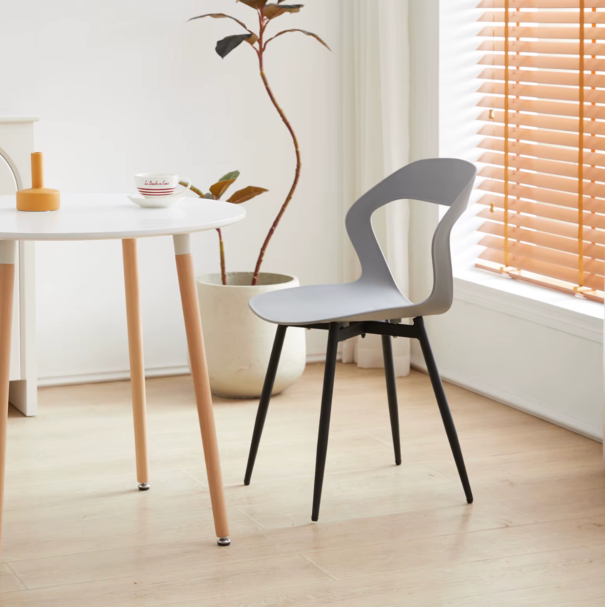 Set van 6 Scandinavische Eetkamerstoelen – Stijlvolle en Comfortabele Stoelen met Metalen Poten (Zwart/Grijs/Wit)