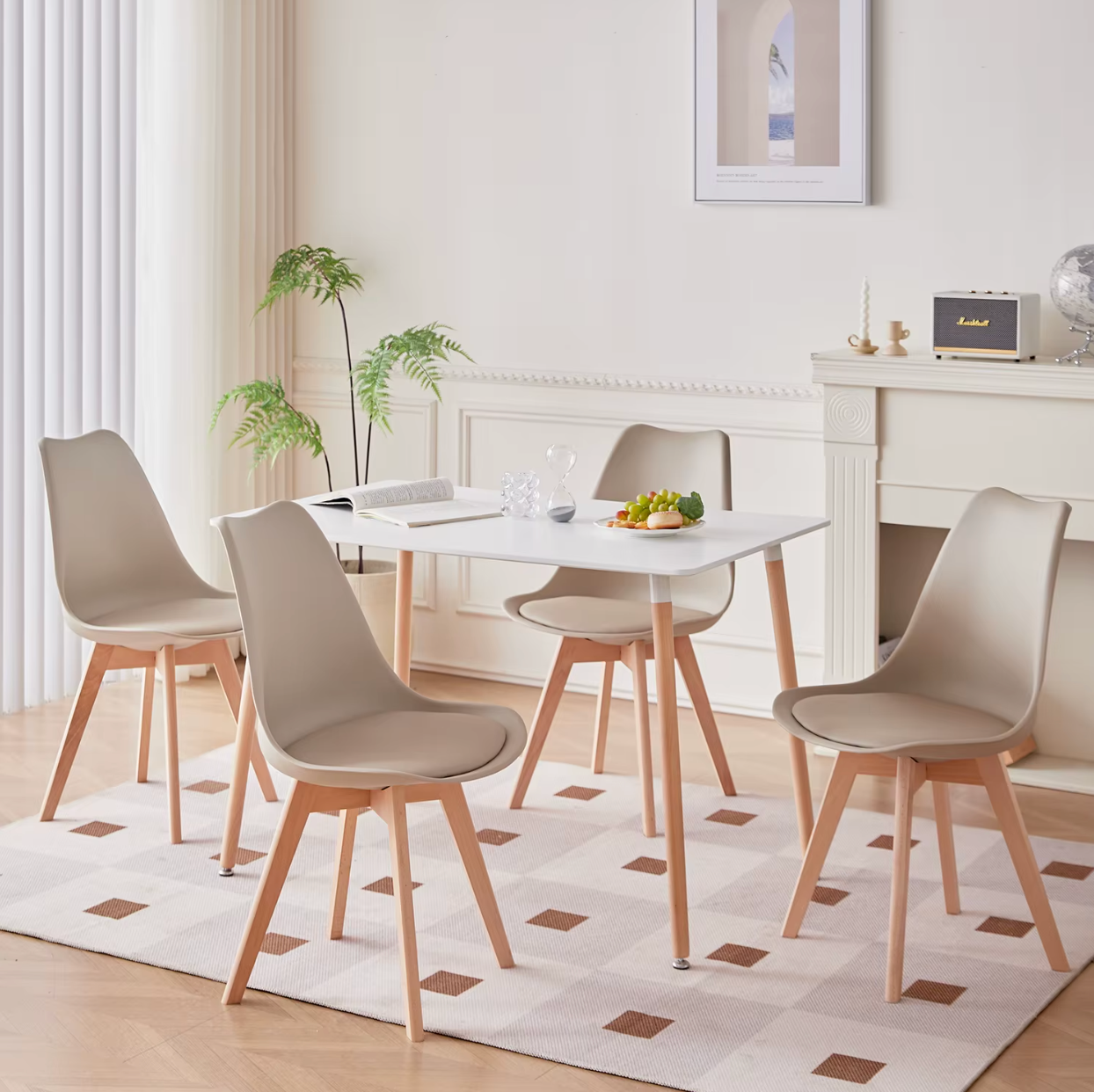 Set van 6 Scandinavische Eetkamerstoelen – PU-Lederen Zitting & Beukenhouten Poten