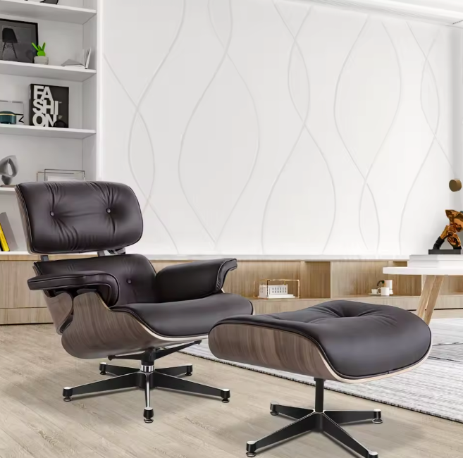 Klassieke Draaibare Lounge Fauteuil – Walnoothout & Donkerbruine Koeienhuid, 360° Rotatie