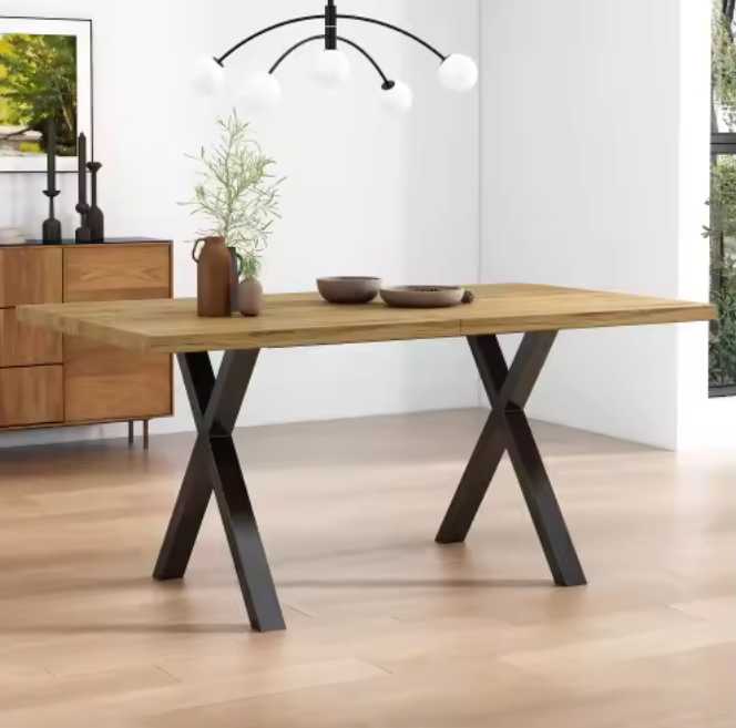 Moderne Eettafel met Kruispoten – Eiken Look & Zwart Metaal