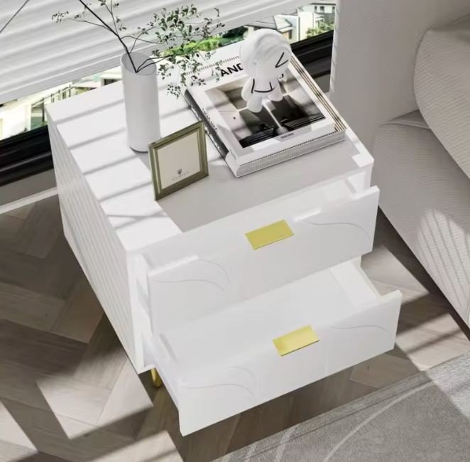 Nachtkastje met 2 Lades – Goudkleurige Poten & Bloemknoppen