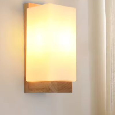 Moderne Houten Wandlamp – Minimalistisch Design met Glazen Kap, E27