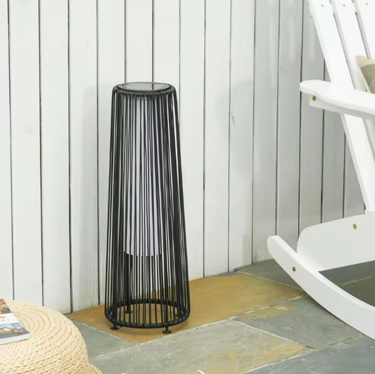 Rotan Solar Vloerlamp – Zwarte Buitenlamp met Automatische Lichtbediening