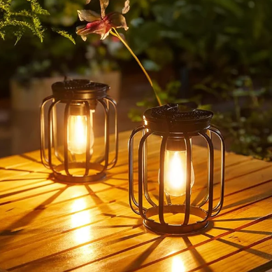 Solar LED Tuinlantaarn – Hangende Waterdichte Retro Metalen Lamp met Warm Wit Licht