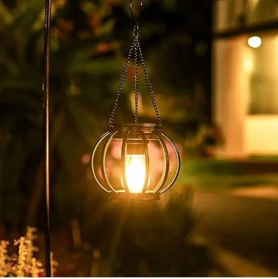 Solar LED Tuinlantaarn – Hangende Waterdichte Retro Metalen Lamp met Warm Wit Licht