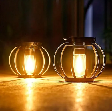 Solar LED Tuinlantaarn – Hangende Waterdichte Retro Metalen Lamp met Warm Wit Licht