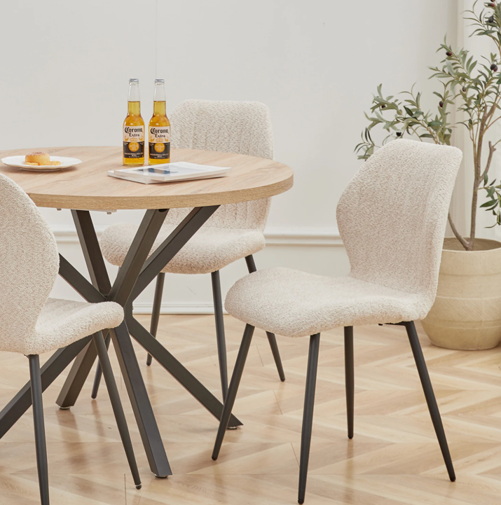 Set van 4 Linnen Eetkamerstoelen – Beklede Zitting & Metalen Poten, Modern en Comfortabel