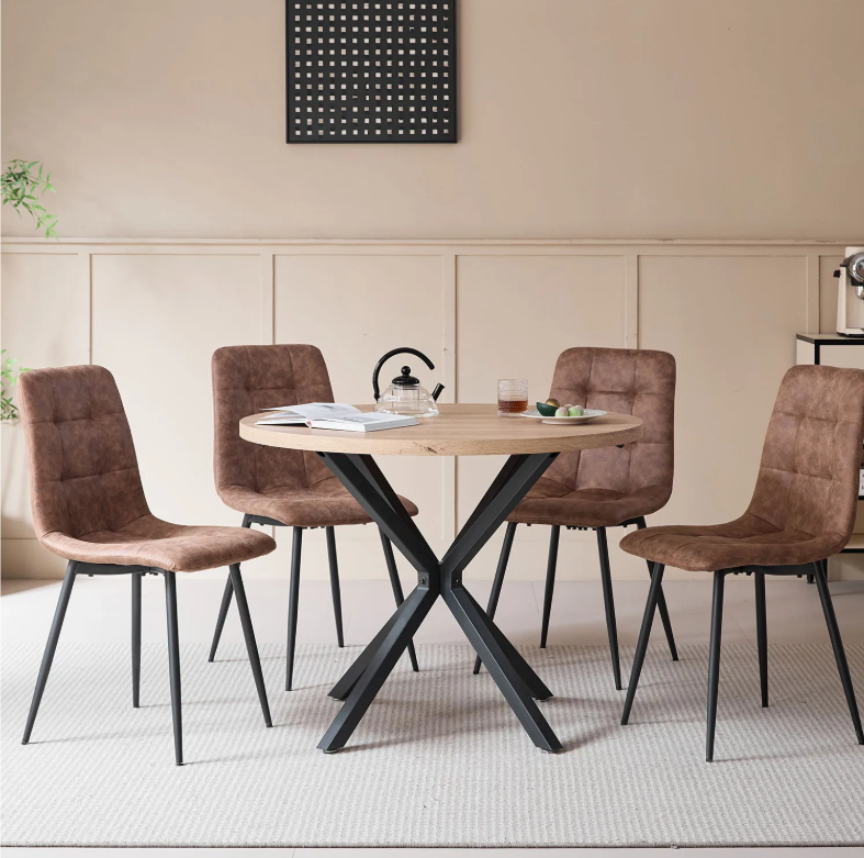 Set van 4 Velvet Eetkamerstoelen – Zachte Zitting & Metalen Poten, Modern en Comfortabel