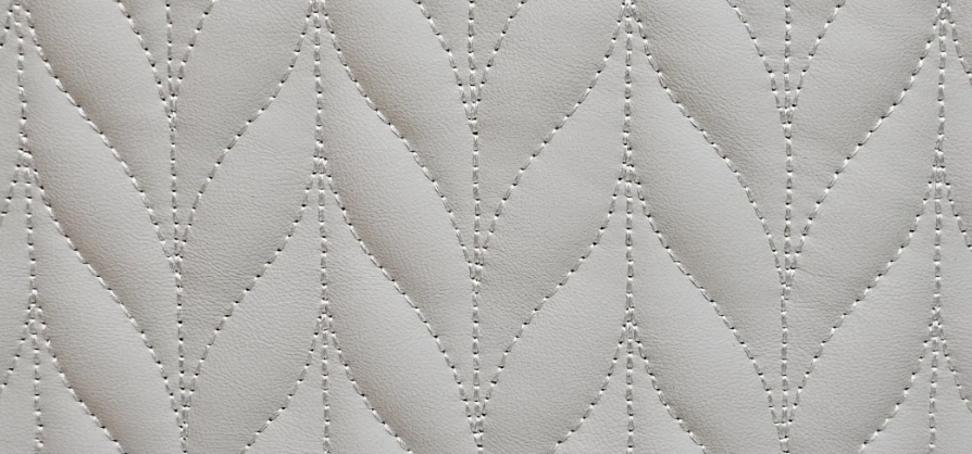 Set van 2 Luxe Eetkamerstoelen – PU Leer met Gouden Leeuwenkop Trekring – Hoge Getufte Rugleuning & Metalen Poten