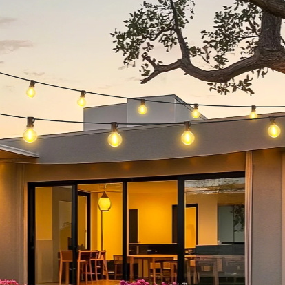 G40 LED Lichtslinger 30m – Warm Wit, IP65 Waterdicht, 40 Lampen